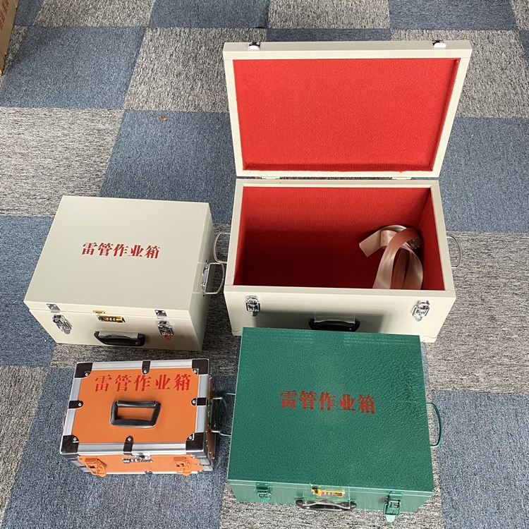 松溪爆破工程作业箱如何选择？玻璃钢与传统材质的全面对比